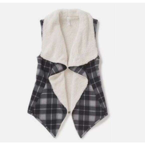 Matilda Jane Jackets & Blazers - NWT Matilda Jane Plaid Faux Fur Lined Open Front Reversible Vest Gray Small